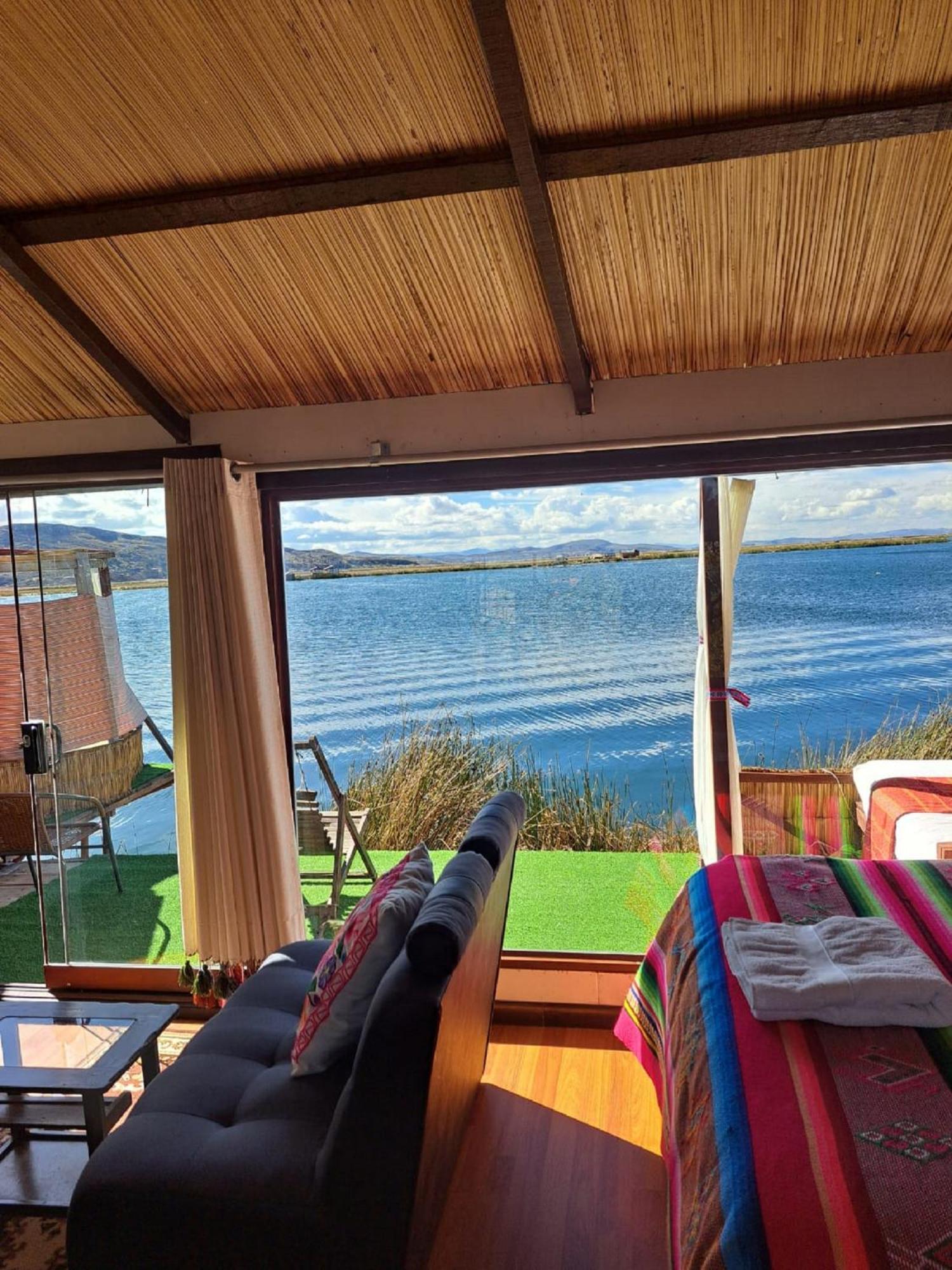 Uros Aruma-Uro On Uros Floating Islands Puno Exterior foto